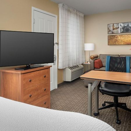 Towneplace Suites By Marriott Portland Хилсбъро Екстериор снимка