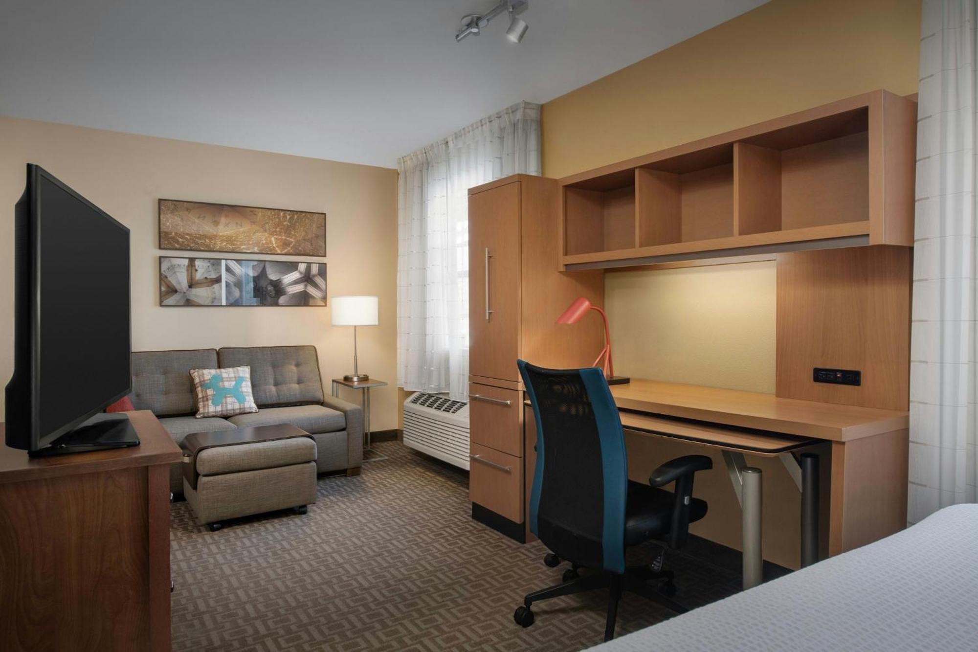 Towneplace Suites By Marriott Portland Хилсбъро Екстериор снимка